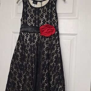 Holiday Editions NBlack Lace Overlay Dress With Red Floral Accent   Size M  03